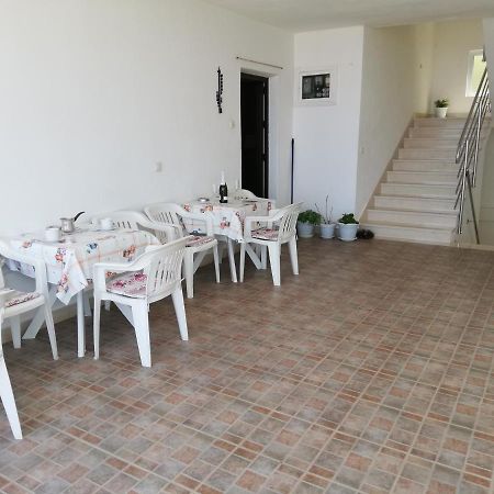 Apartments Aniko Saric Tučepi Kültér fotó